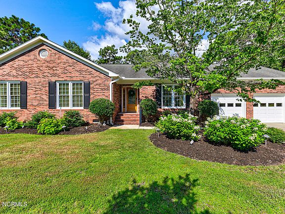 3rd image of 3118 Scarborough Drive