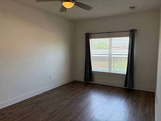 6444 Burnet Rd #201 — Photo 8
