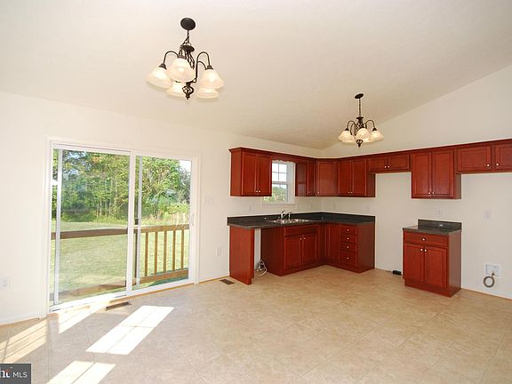 5th image of 36 Lilleigh Ct
