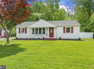 16 Temple Ave, Stratford, NJ 08084