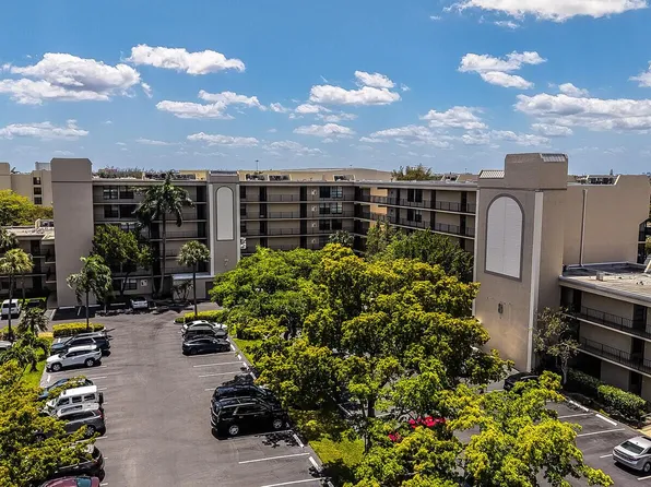 8 Royal Palm Way Unit 401, Boca Raton, FL 33432