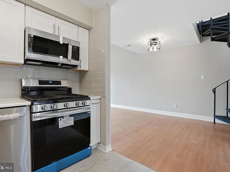 7750 Rockwell Ave — Photo 12
