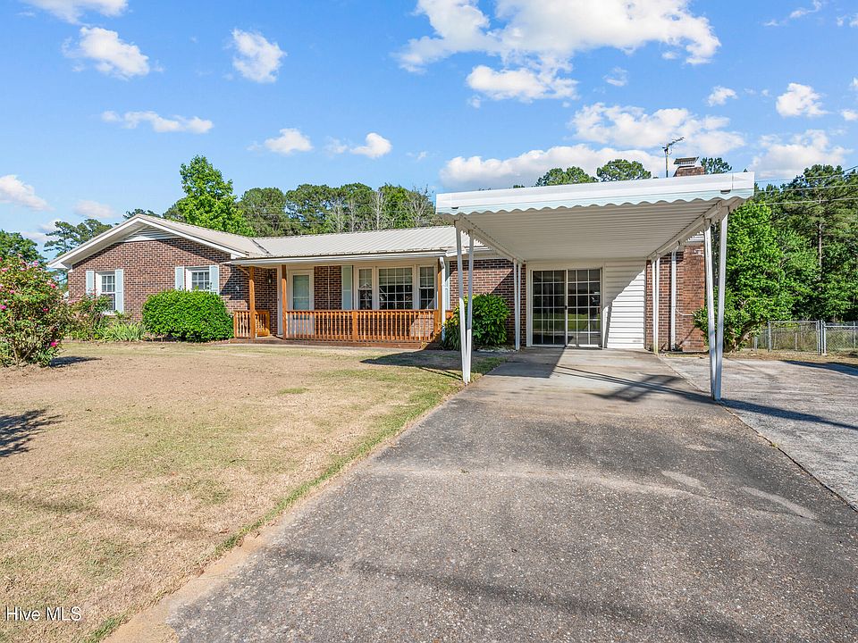 1st image of 207 Maplehurst Drive