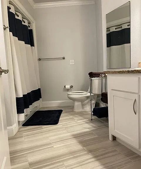 Hallway bath