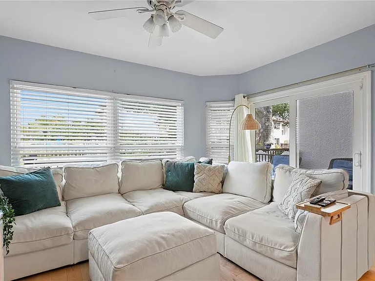 1114 Shipwatch Cir — Photo 15