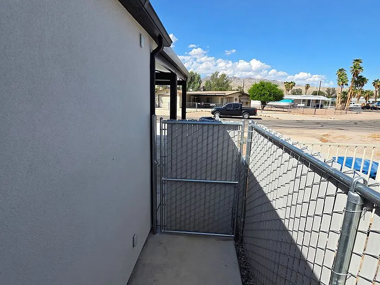 2382 Castle Rock Cir — Photo 31