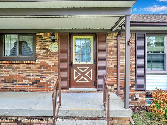 4th image of 523 Red Cedar Blvd