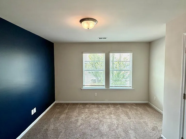 7091 Gladstone Cir — Photo 13