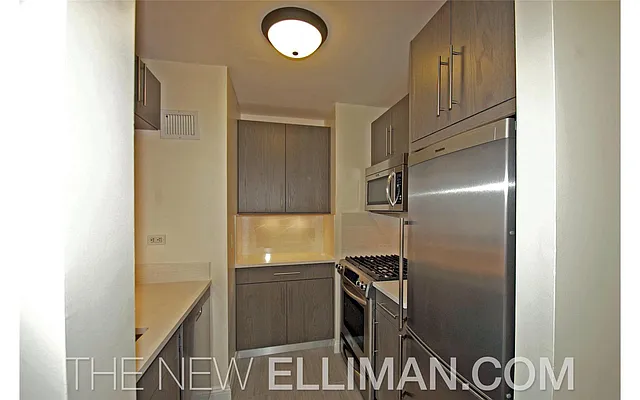 Rented by Douglas Elliman | media 39