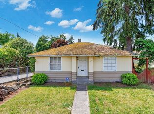 1413 SW Cambridge St, Seattle, WA 98106