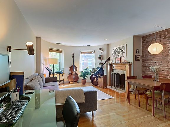 3rd image of 95 Gainsborough St APT 404