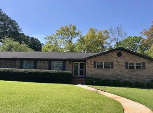 601 Edgewood Dr, Brewton, AL 36426