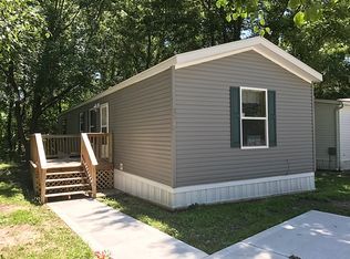 2246 Current St, Liberty, MO 64068