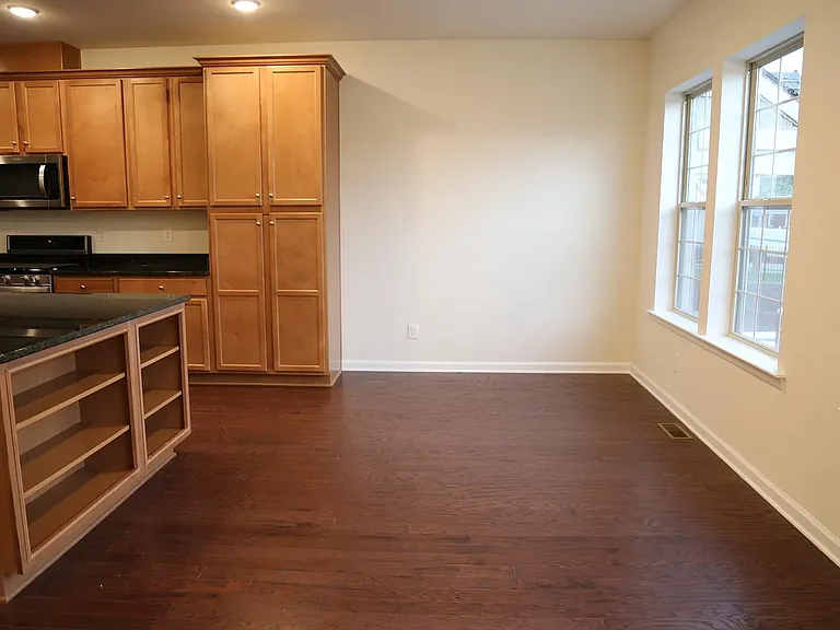 20 Maxwell Ln — Photo 14