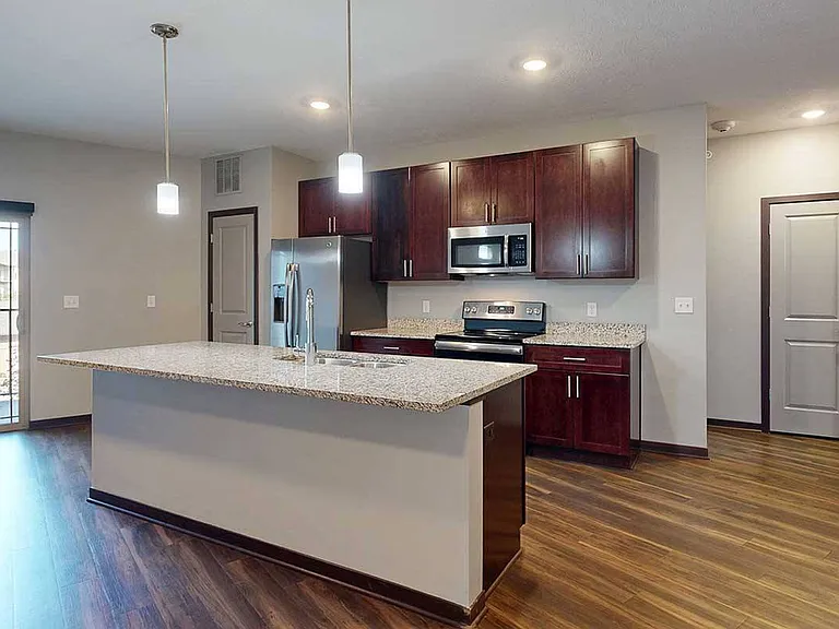 360 at Jordan West — Photo 118