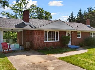 207 Ramsey Rd, Hurt, VA 24563