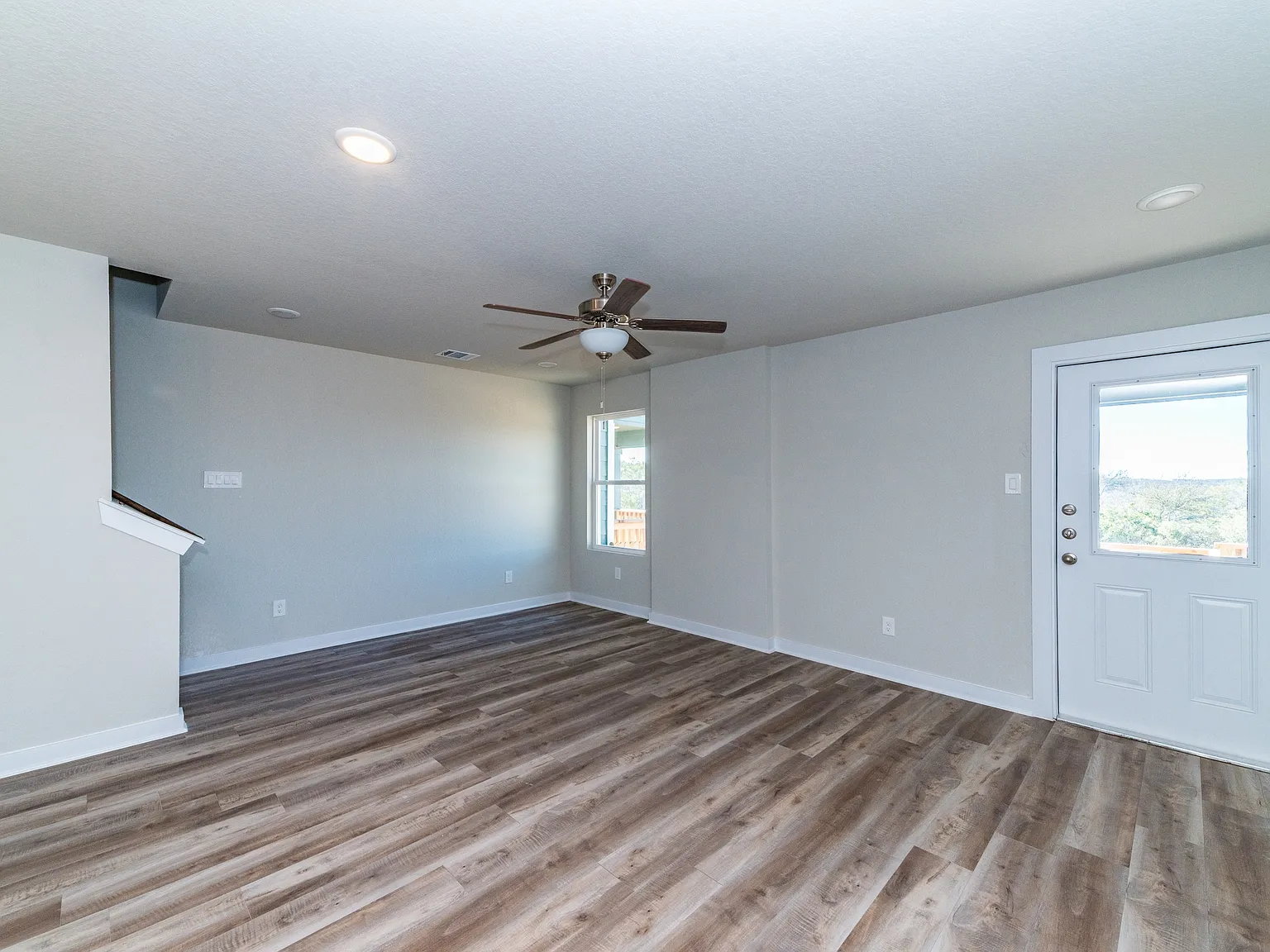 689 Ryan Crossing — Photo 4