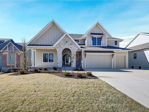 17308 Earnshaw St, Overland Park, KS 66210