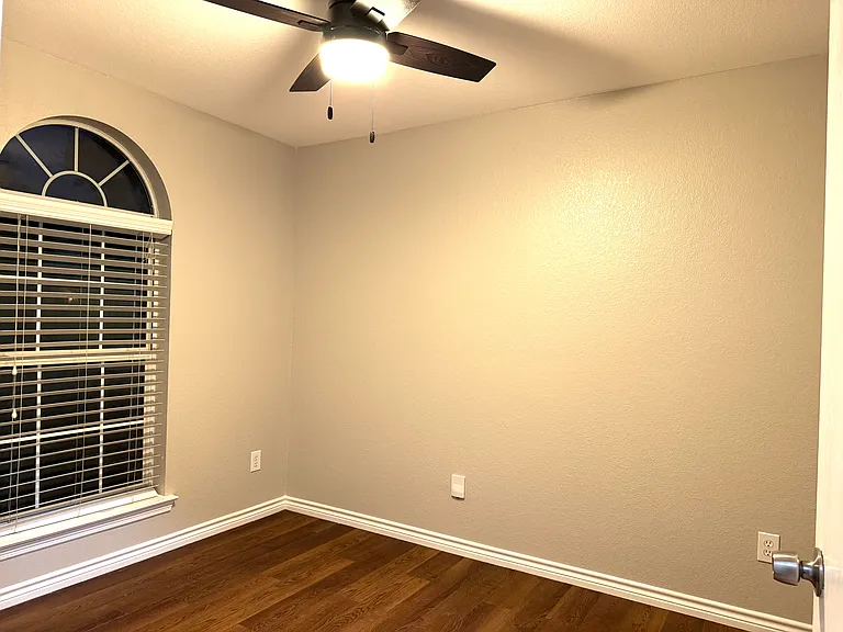 24127 Bar Kay Ln — Photo 17