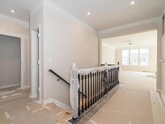 5th image of 2219 Eagle River Dr