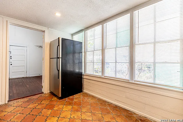 426 E Woodlawn Ave #1 — Photo 13