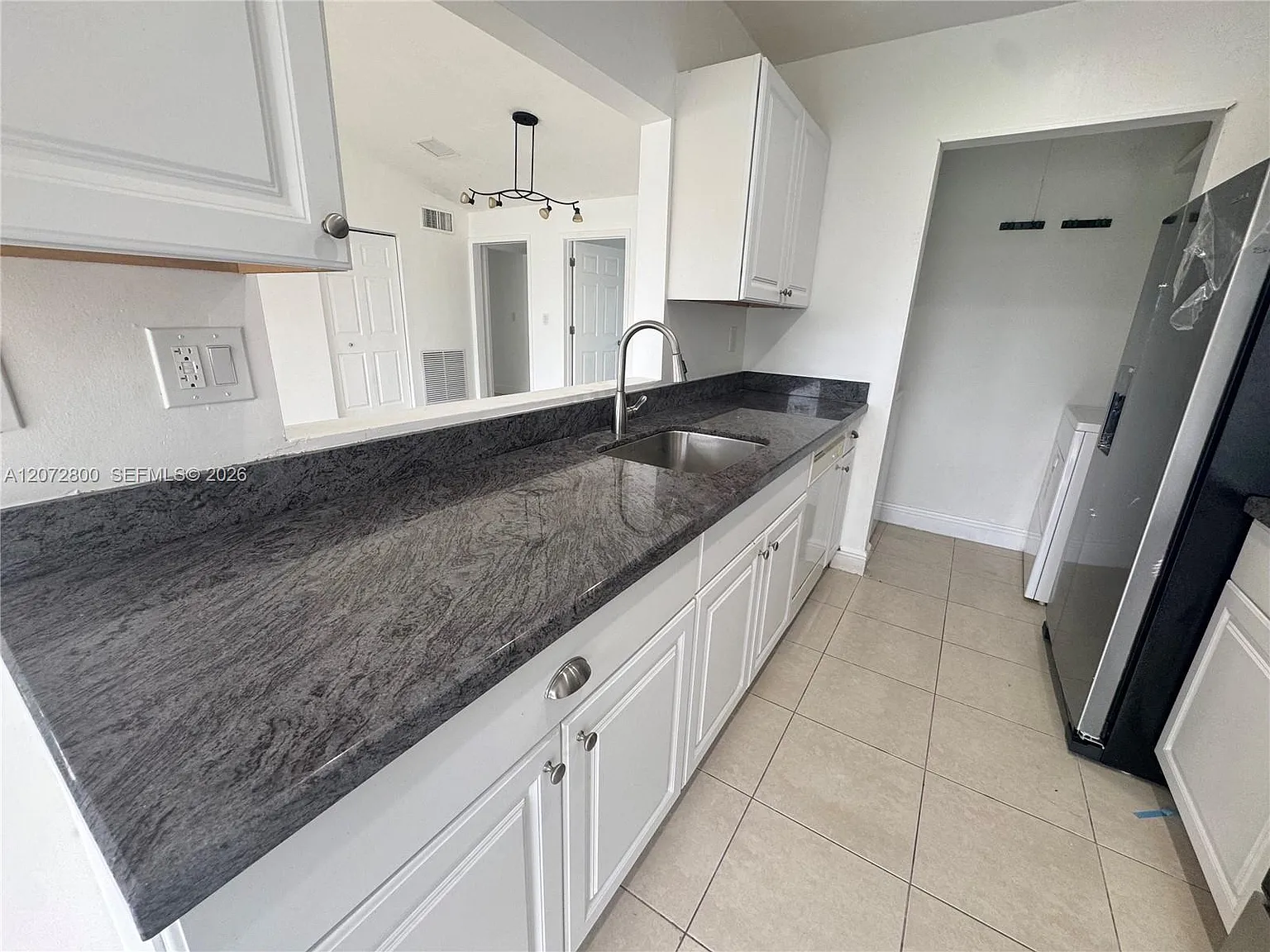 Devon-Aire Villas Sec 2 — Photo 4