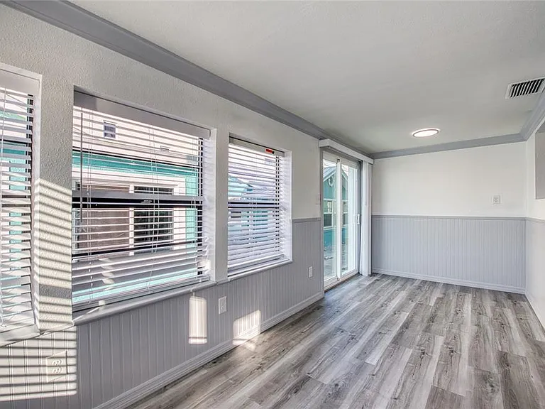 19506 Gulf Blvd #4 — Photo 7