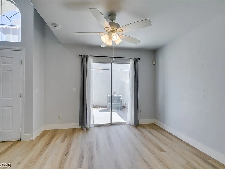 199 Oro Canyon St — Photo 13