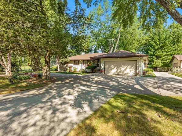 S30W37290 School Section Lake ROAD, Dousman, WI 53118