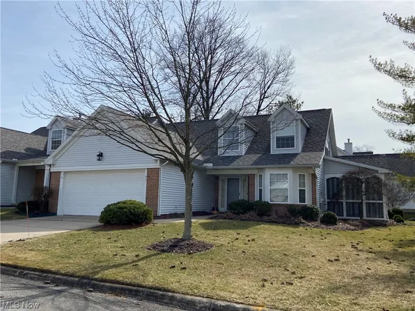 431 W Heritage Dr #26, Cuyahoga Falls, OH 44223