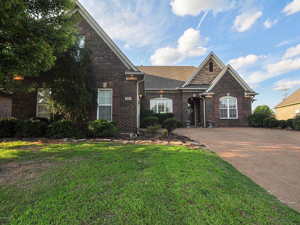 1st image of 2926 Ainsworth Ln