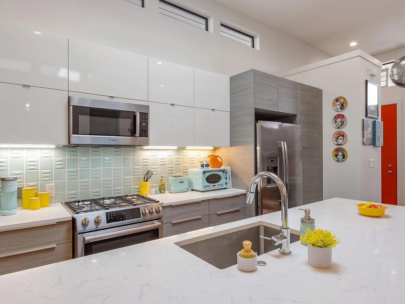 2 bed, 1417 sqft, $2,300 — Photo 4