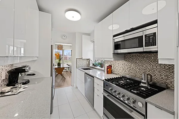 Sold by Douglas Elliman | media 4