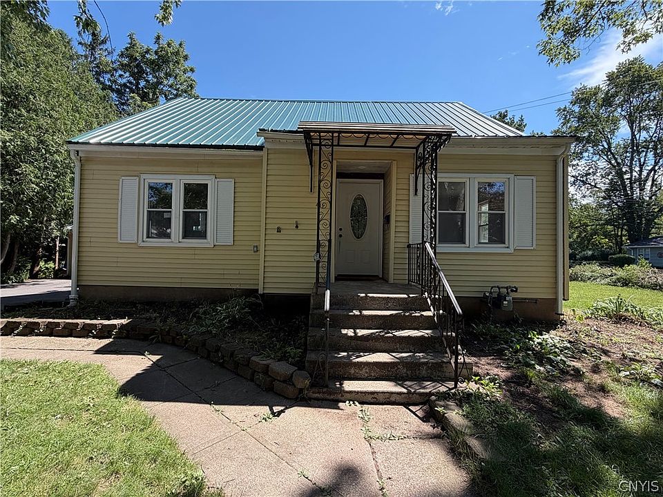 1st image of 411 S Willow St