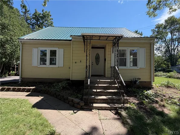 411 S Willow St, Oneida, NY 13421