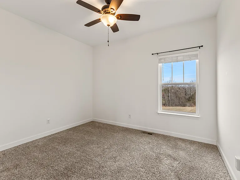 819 Hooper Rd — Photo 22