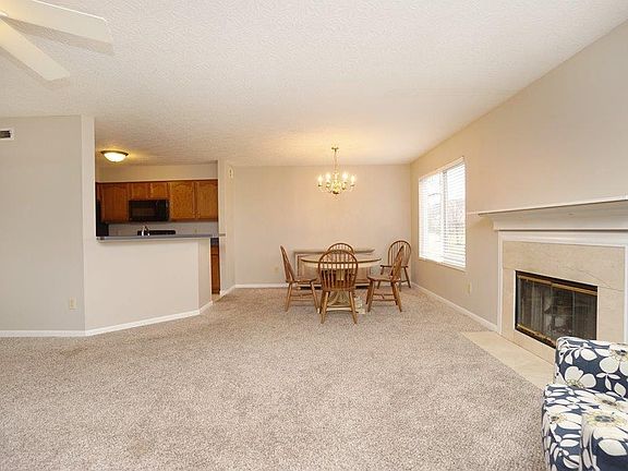 4th image of 4441 N Shore Dr APT 104