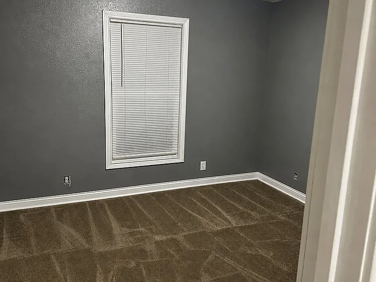 3616 Wabash Ave — Photo 11