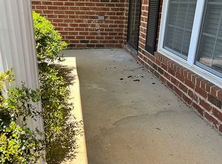 9026 Brookline Ln, Helena, AL 35080