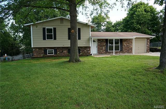 1st image of 2 Country Hill Ct