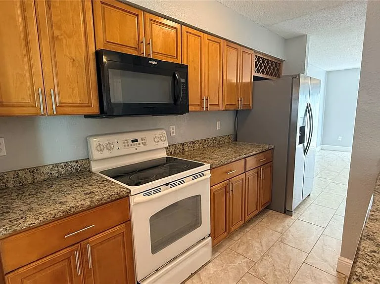 106 Booth Ln #D — Photo 5