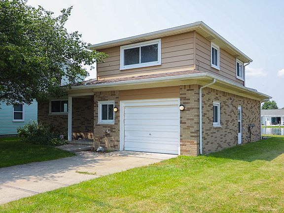 2nd image of 7260 Aqua Isle Dr