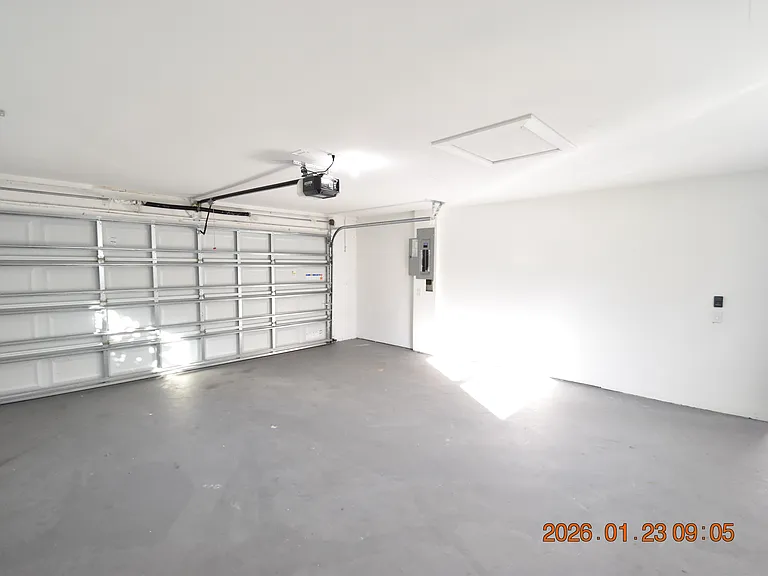 3606 1/2 River Grove Dr — Photo 38