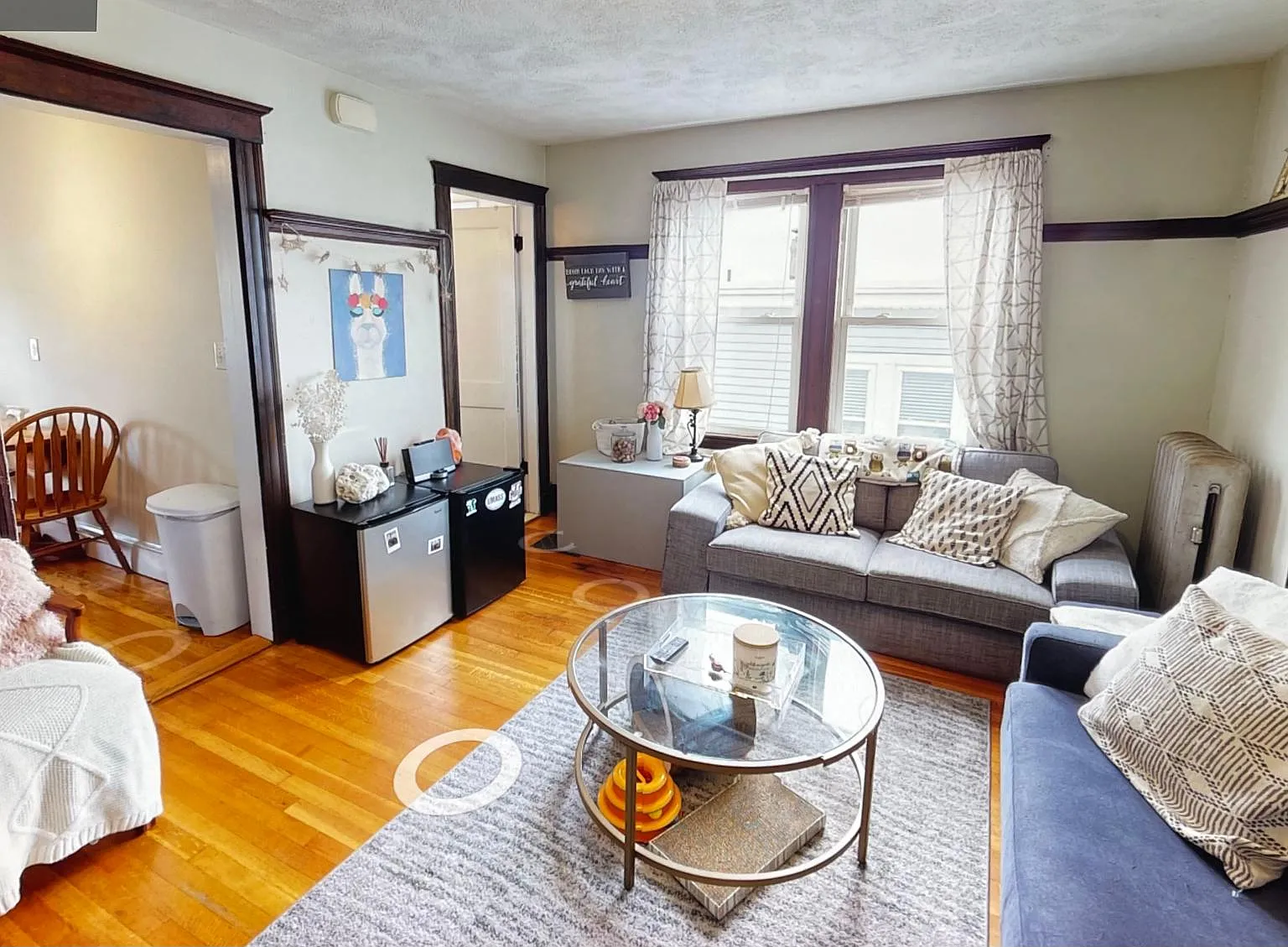 4 bed, 1300 sqft, $4,000 — Photo 2