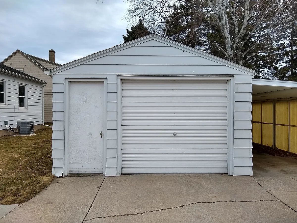 Building Photo - 1112 N 23rd St