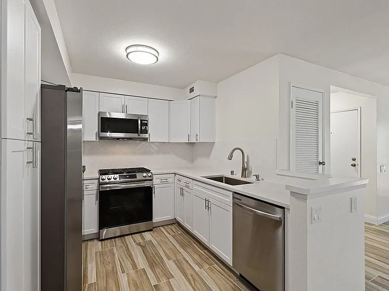 12291 Carmel Vista Rd #111 — Photo 3