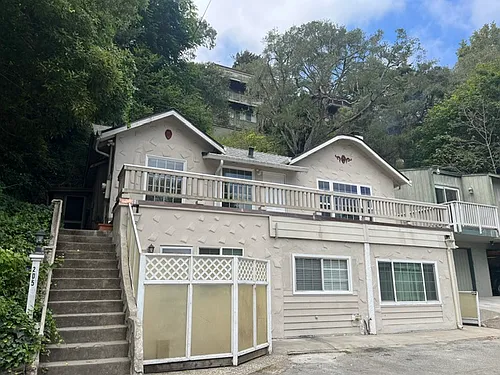 205 Forest Dr Photo 1