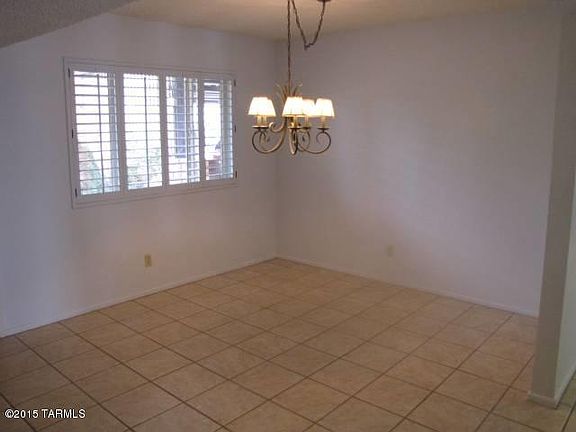 5th image of 710 N Citrus Ave