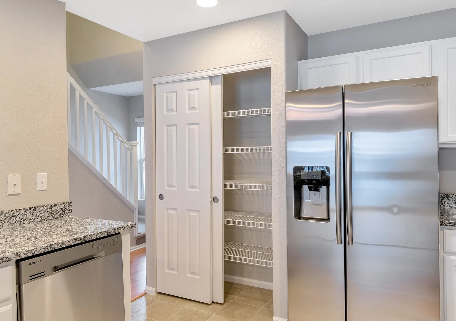 Updated 2 Bed/3 Bath Townhouse In Green Valley Ranch — Photo 4