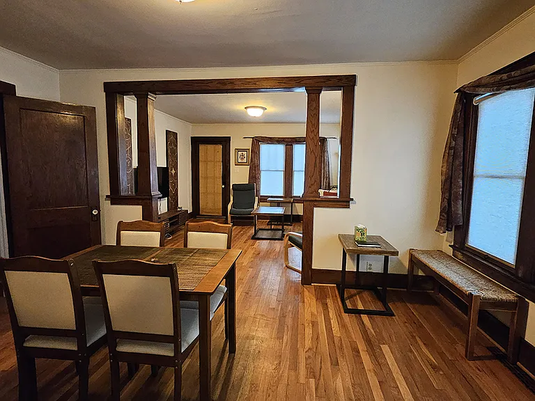 1208 Emmons Ave — Photo 7